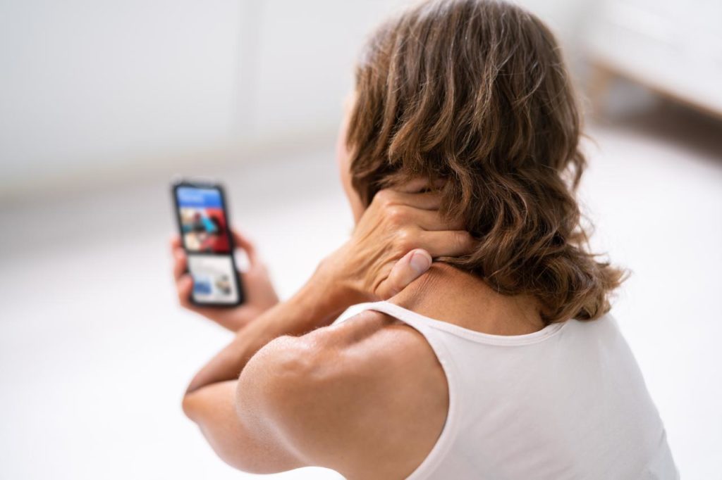 Understanding Tech Neck: Causes, Symptoms, and Solutions